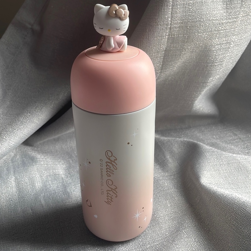 Hello Kitty thermal mug
